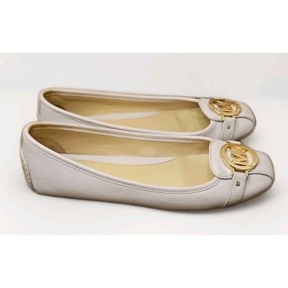 Michael Kors Shoes - Michael Kors Sz 7.5 Blush Leather Fulton Moccasin Ballet Flats Gold MK Logo #437